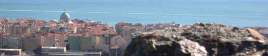 Liguria_Savona_AlbisolaSuperiore_vista_dal_Castellaro